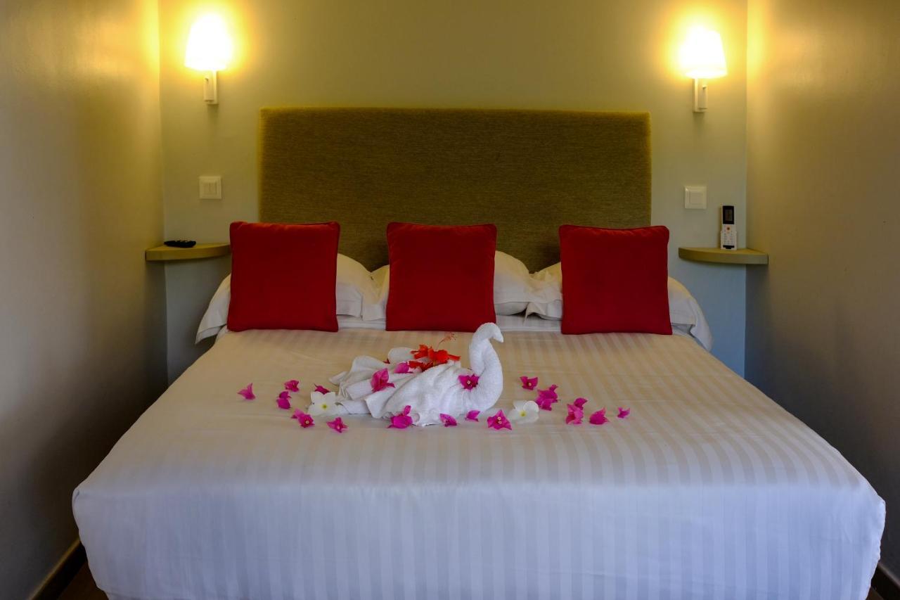 Hotel Fregate Bleue Ле-Франсуа Екстер'єр фото